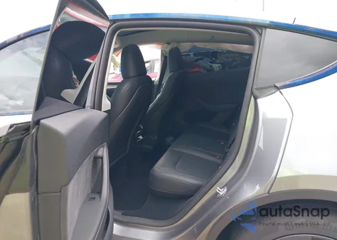 2025 Tesla Model Y Long Range Dual Motor All-Wheel Drive from USA, damaged, VIN 7SAYGDED0SA345552